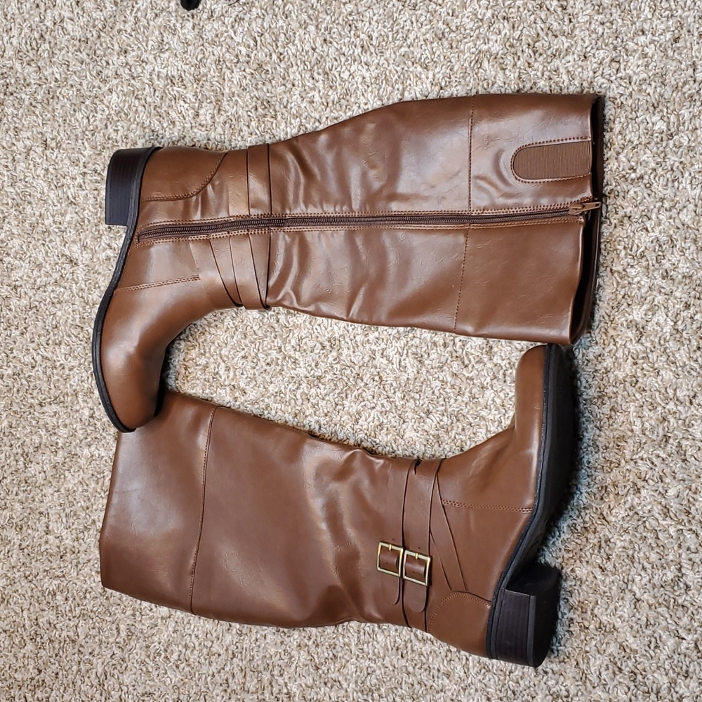 Leather boots